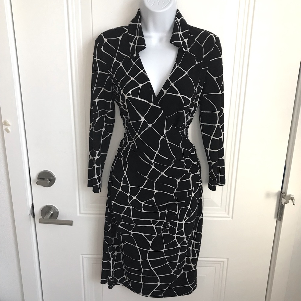 Jones New York giraffe print dress sz 8 in EUC